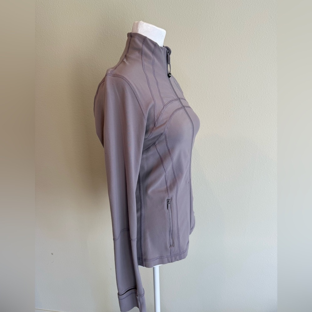 Lululemon Jacket - Picture 3 of 9